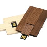 USB 2.0- флешка на 16 Гб в виде деревянной карточки с выдвижным механизмом, фото 3
