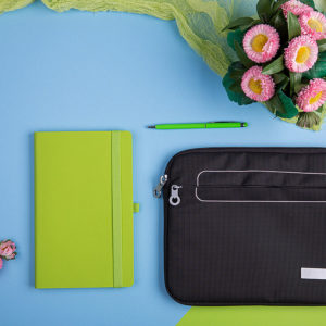 Набор подарочный LEVEL UP: бизнес-блокнот, ручка, чехол для планшета, зеленое яблоко - купить оптом