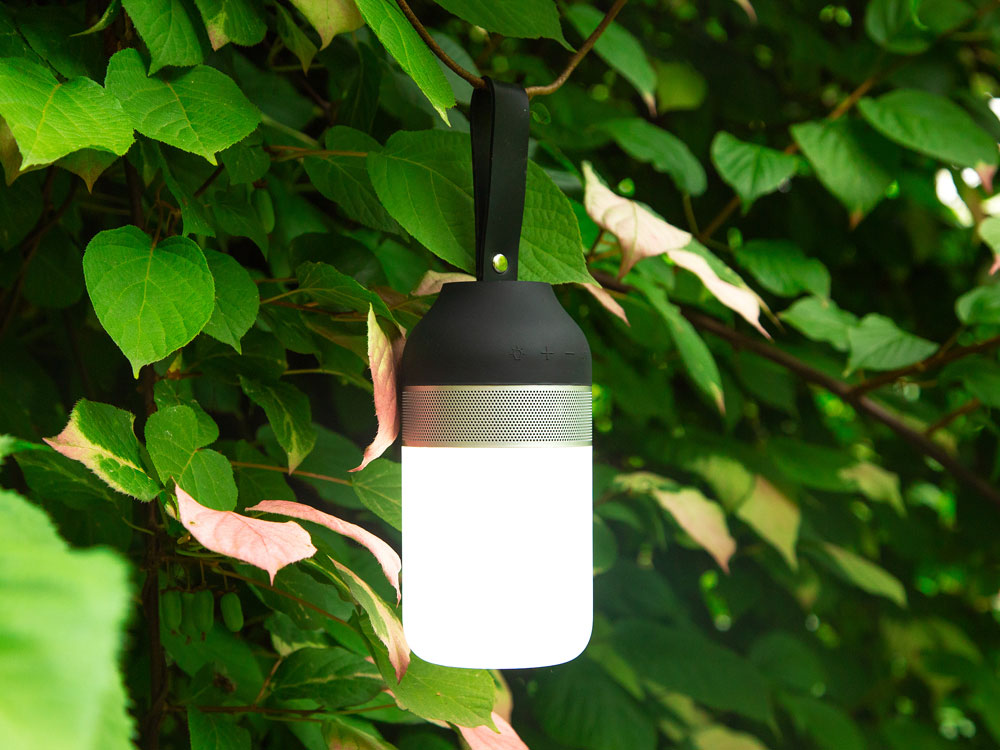 Портативный беспроводной Bluetooth динамик Lantern со встроенным светильником, черный/серебристый/белый - купить оптом