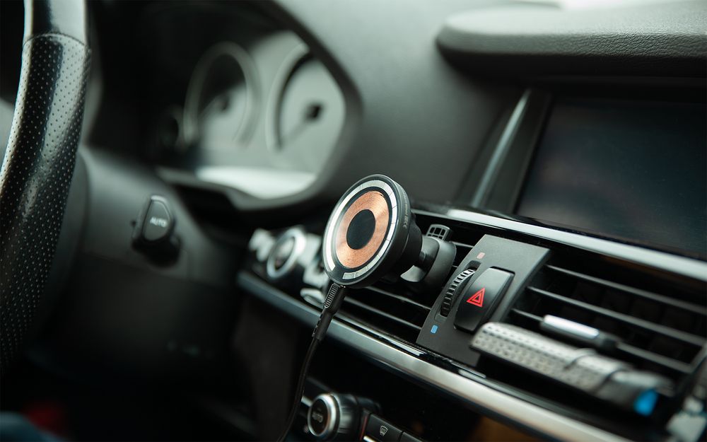 Держатель для смартфона Cooper Auto Wireless с беспроводной зарядкой, черный - купить оптом